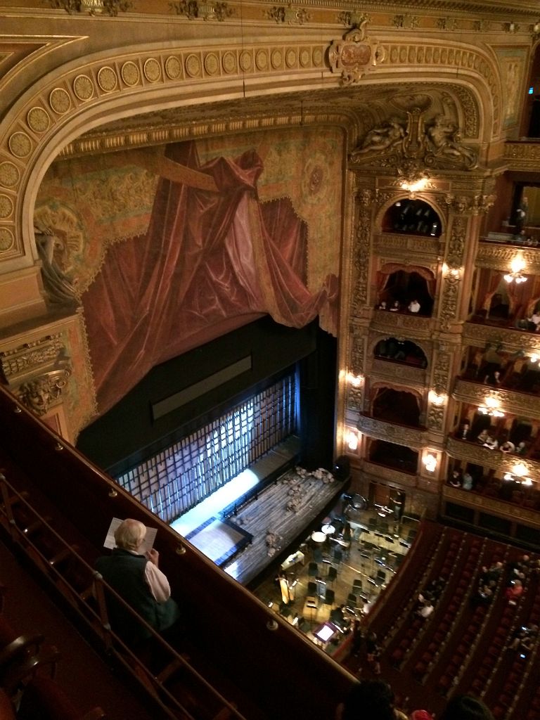 44 Waiting For The Opera Performance Teatro Colon Buenos Aires